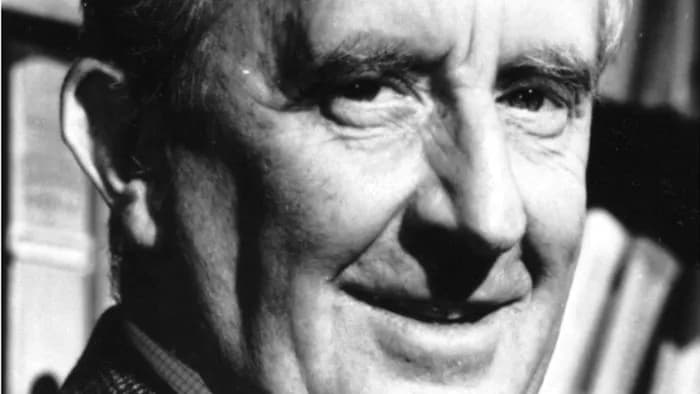J.R.R. Tolkien: Wer ist der Schöpfer von Mittelerde?